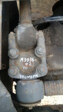 Кронштейн тяги стабилизатора верхний - Volvo FH12 (FH12, FH) (6899196) - m3036-02