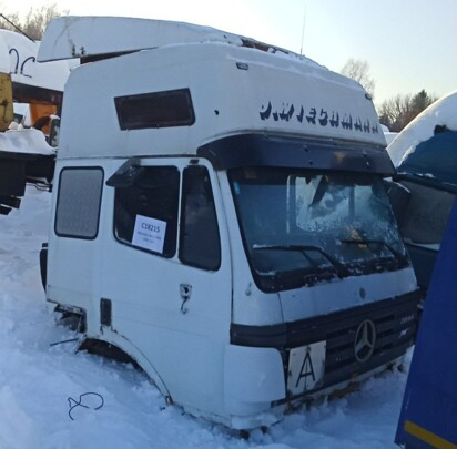Кабина в разбор - Mercedes Benz 2044 4х2 (2044) - c18215