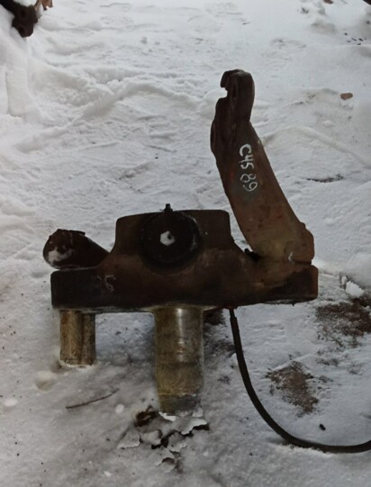 Кулак поворотный правый с сошкой - Scania R124 420 Blu (r124) (1895928) - c4589