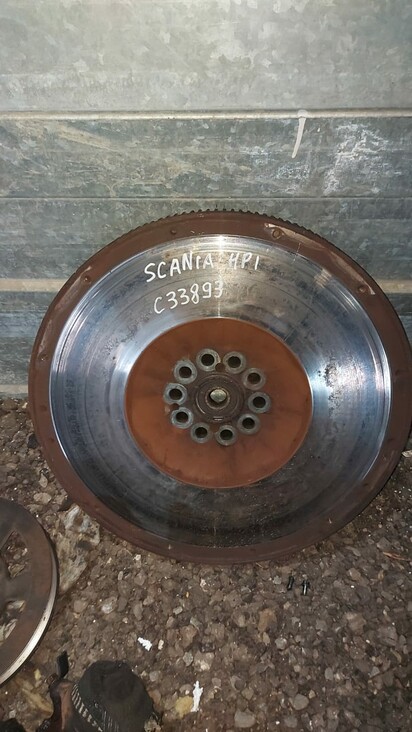 маховик сцепления - Scania 124 (124) - c33893