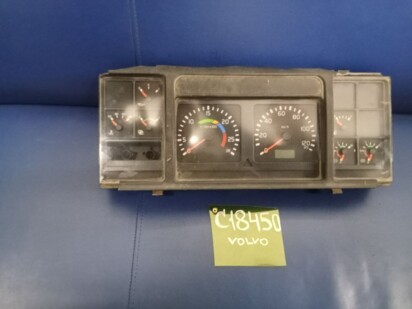 Панель приборов - Volvo (Универсальные) (3198566) - c18450
